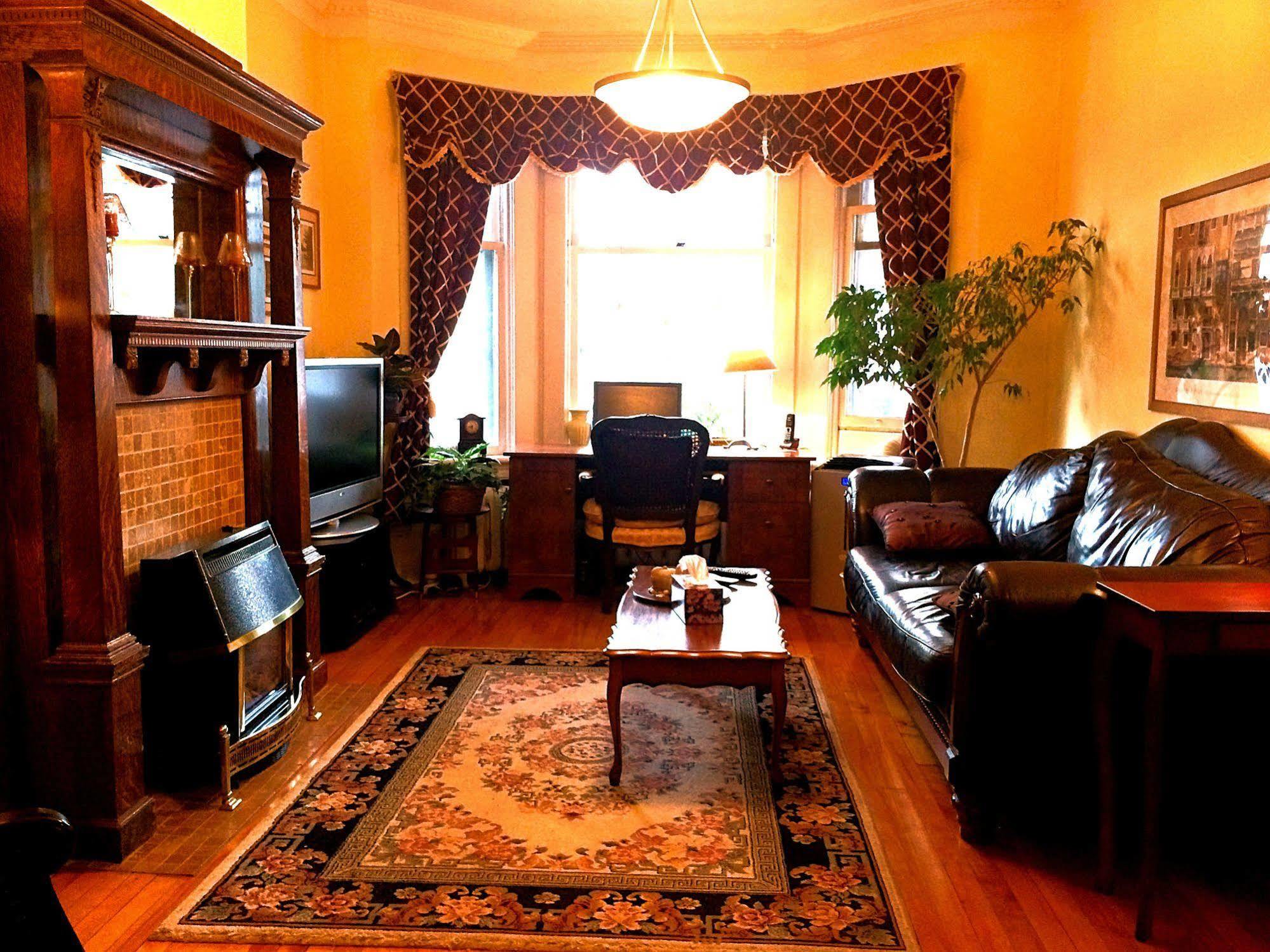 Rideau Bed & Breakfast 3*
